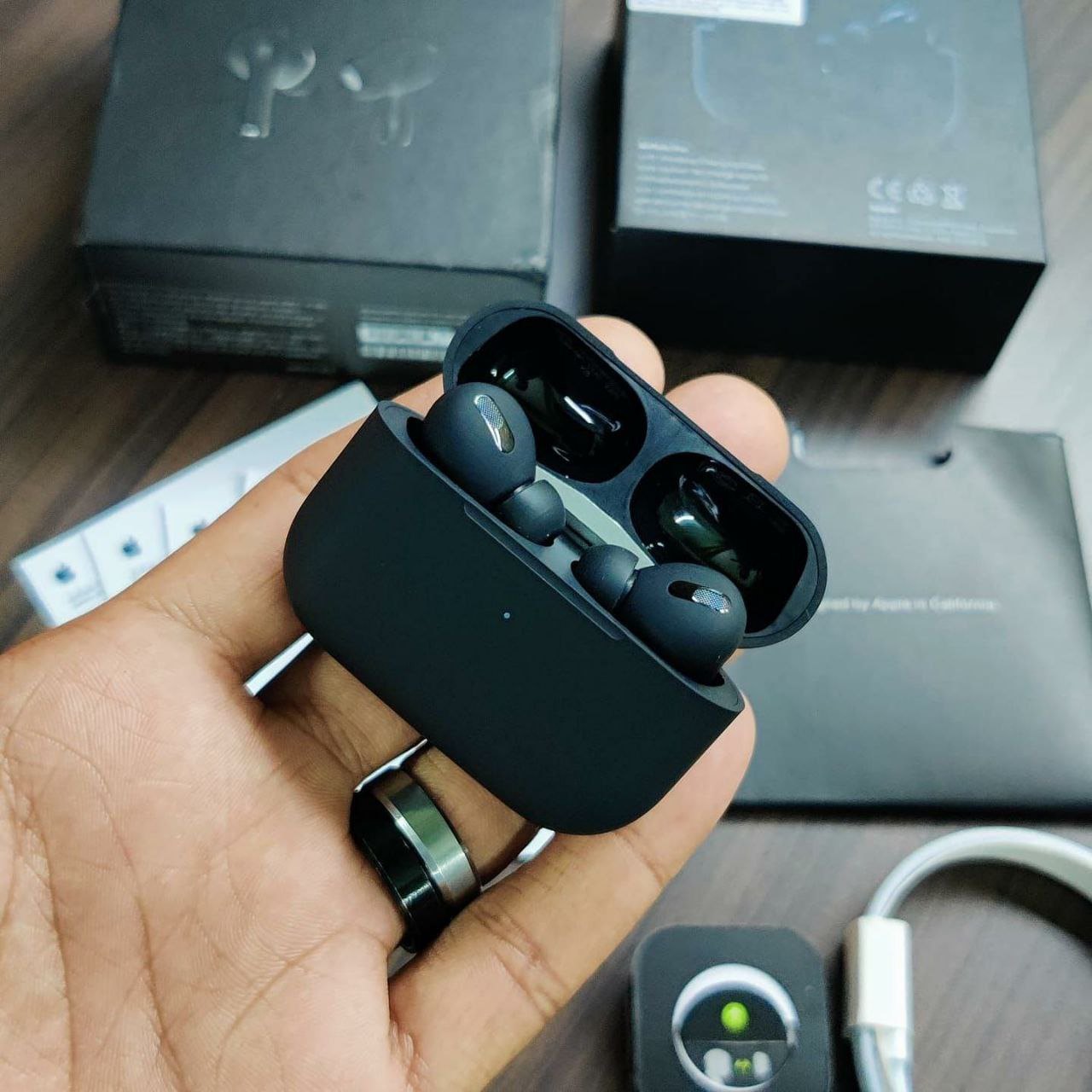 Apple Airpords Pro 2nd generation + Free silicone Case - made in California design by USA - High quality sound and battery timing Stile Gadget