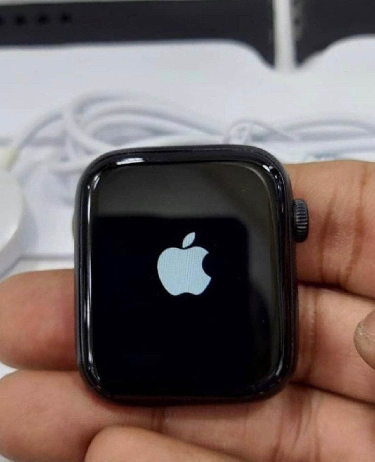 Crown Series 10 Apple Logo Smart Watch - 49mm Display Smooth LED Screen - Stile Gadget